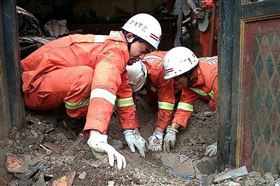 瑞馬燃氣壁掛爐，魯甸地震