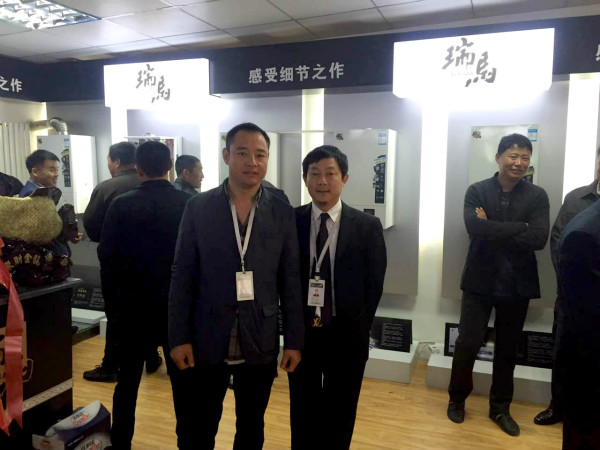 天大喜訊:廣東瑞馬壁掛爐遼寧盤錦加盟商隆重開業!66